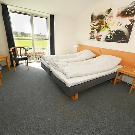 Sport & Academy Hotell 3*